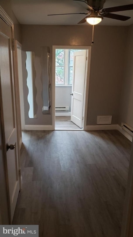 Bedroom - 5931 N Warnock St