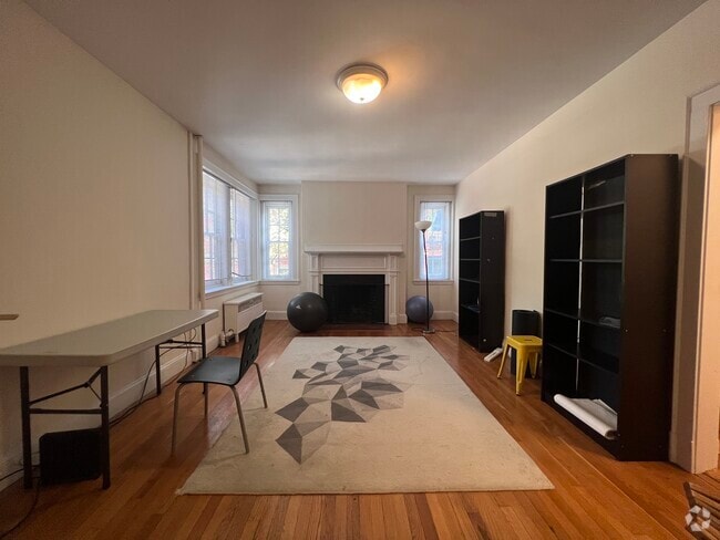 Building Photo - 360 Harvard St Rental