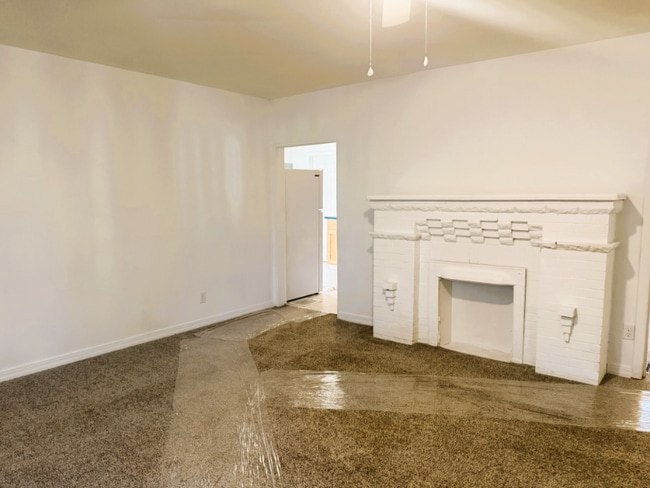 Photo - 1739 S Water St