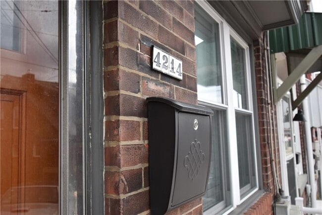 Photo - 4214 Post St