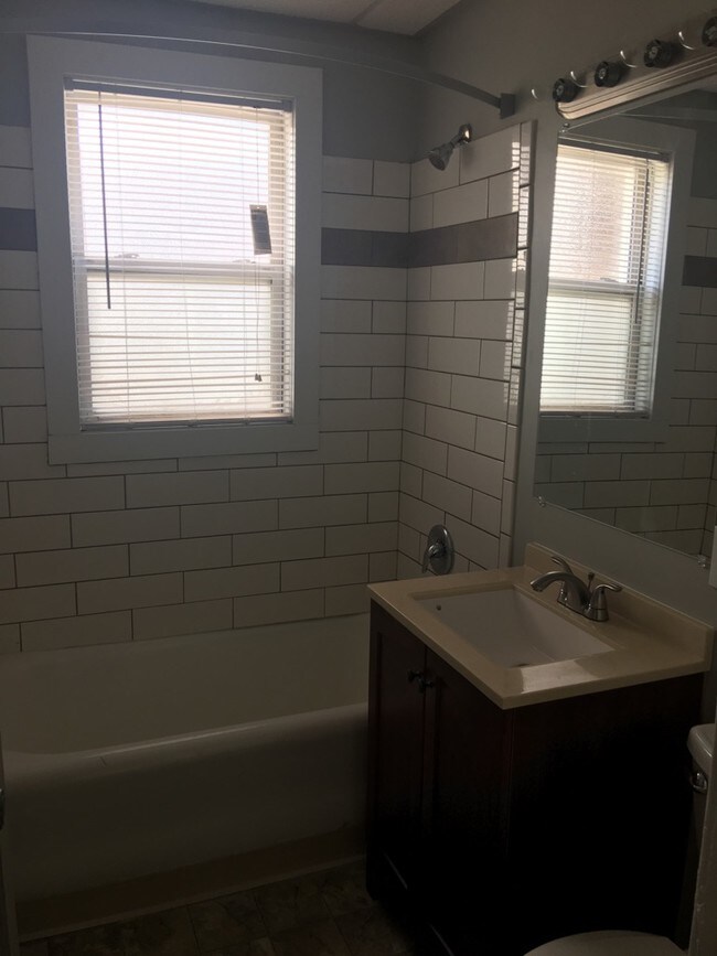 Photo - Washington Apartments