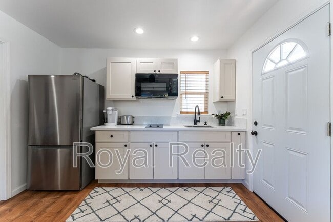 Photo - 72 Keala Pl