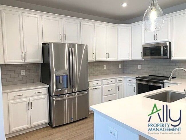 Photo - 822 Wesley Ln