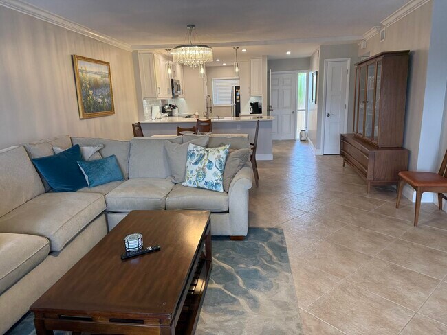 Photo - 1523 E Hillsboro Blvd Unit 334