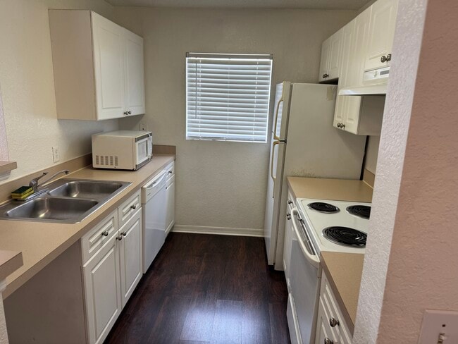 Photo - 18001 Richmond Pl Dr Unit 935