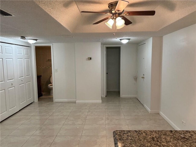 Photo - 3680 Inverrary Dr Unidad 3r