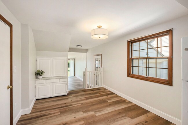 Photo - 75 S Fremont St NE