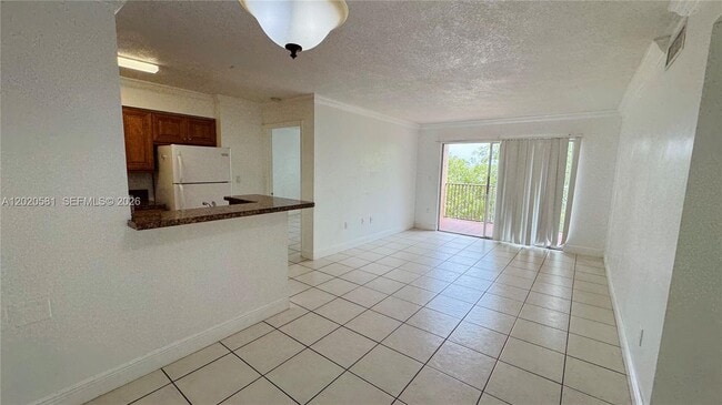 Photo - 15221 SW 80th St Unidad 406