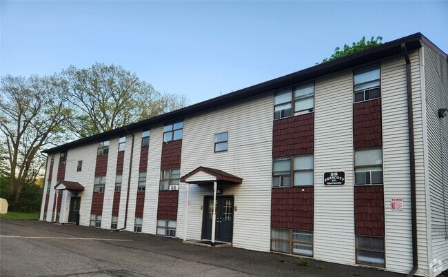 Building Photo - 28 Prescott Rd Rental