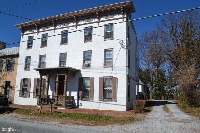 Apartments For Rent Less Than 1 000 In Carroll County Md Photo 3362 Uniontown Rd