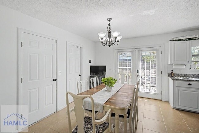 Photo - 219 Kevin Rd