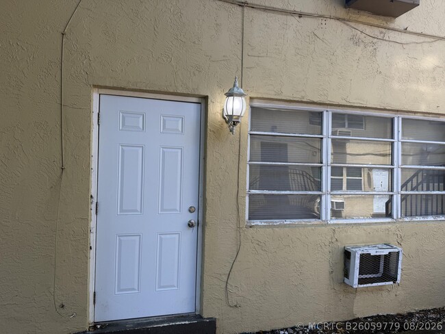 Photo - 1004 NW 2nd St Unit 2