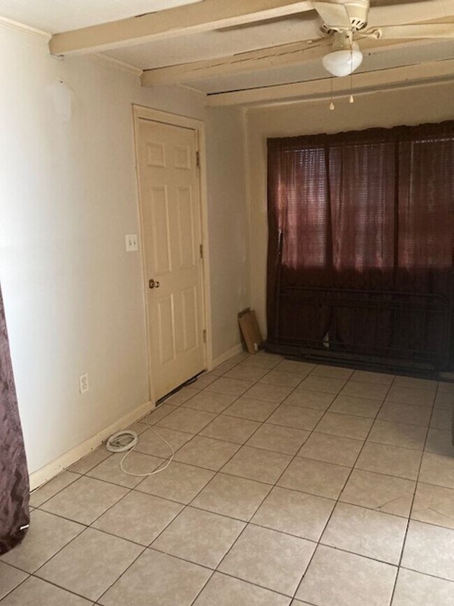 Photo - Long Beach 2 Bedroom