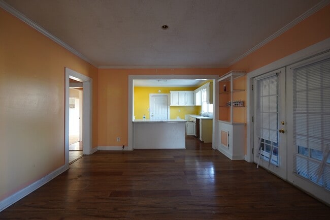 Photo - 606 W Tunstall St