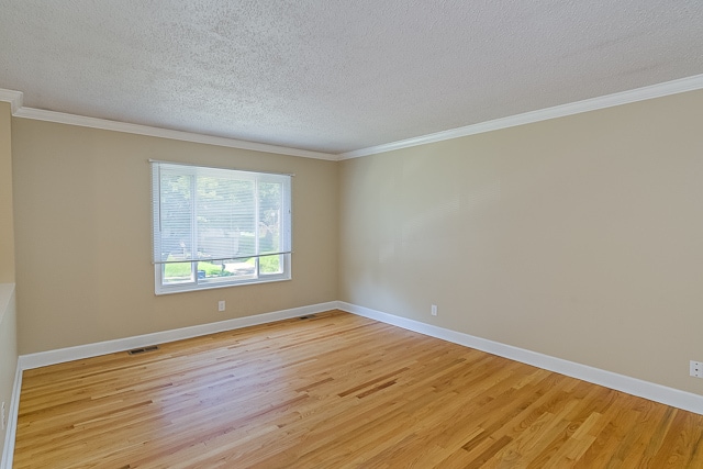 Photo - 2135 Winewood Ave