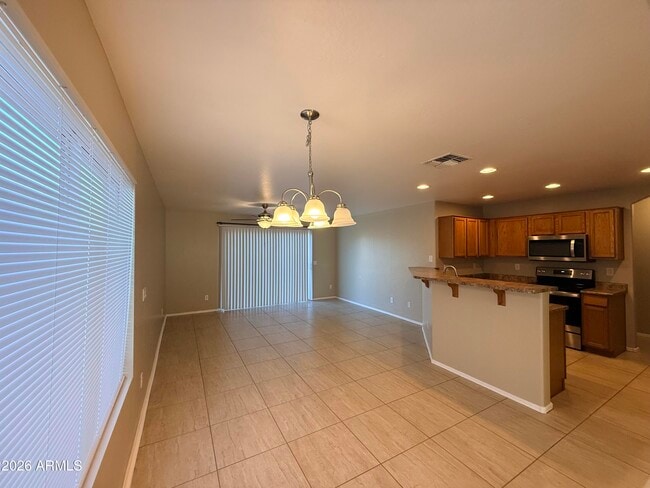 1622 S 229th Ave