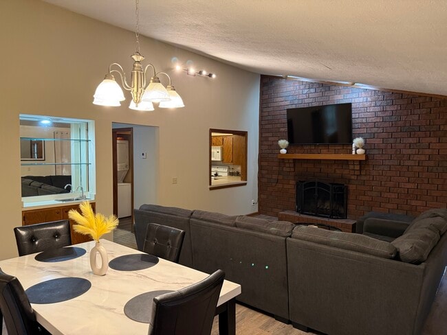 Photo - 3114 20th St NW