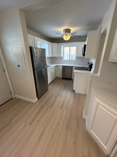 Photo - 326 W Adams St