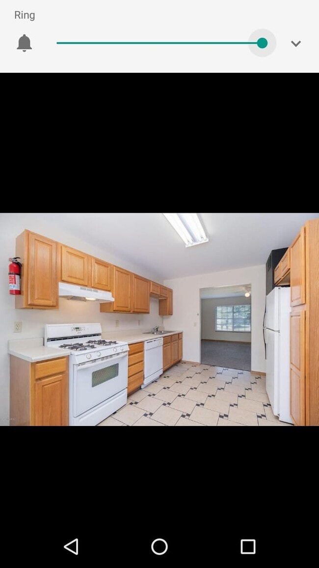 Photo - 1275 Redpine Way