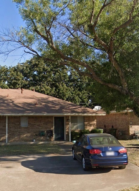 Photo - 2219 Lavern St