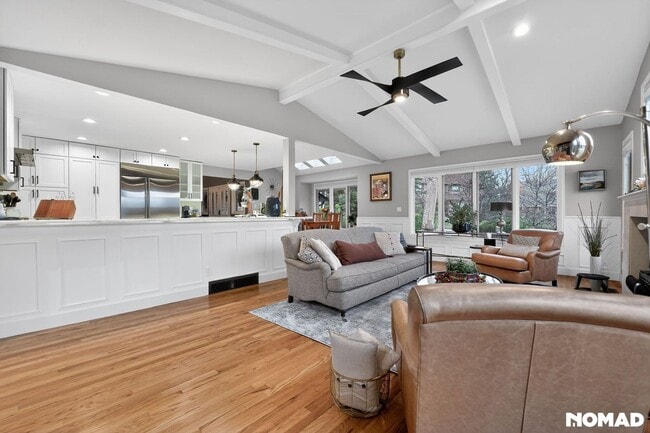 Photo - 8433 Sawtooth Ln