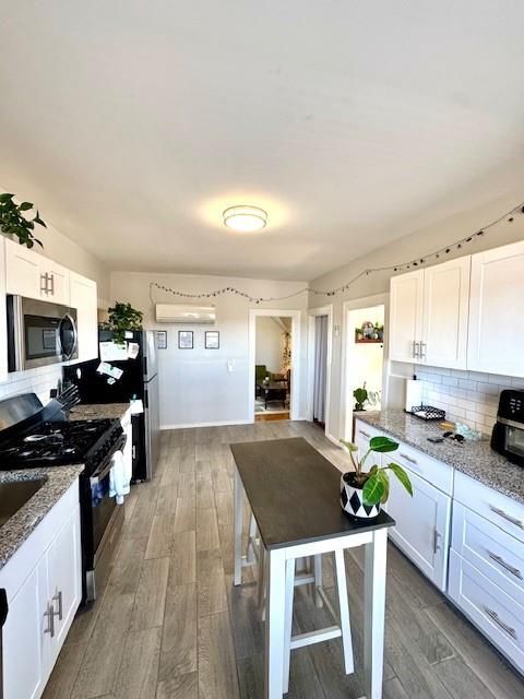 Photo - 20 Tenth Street, 3