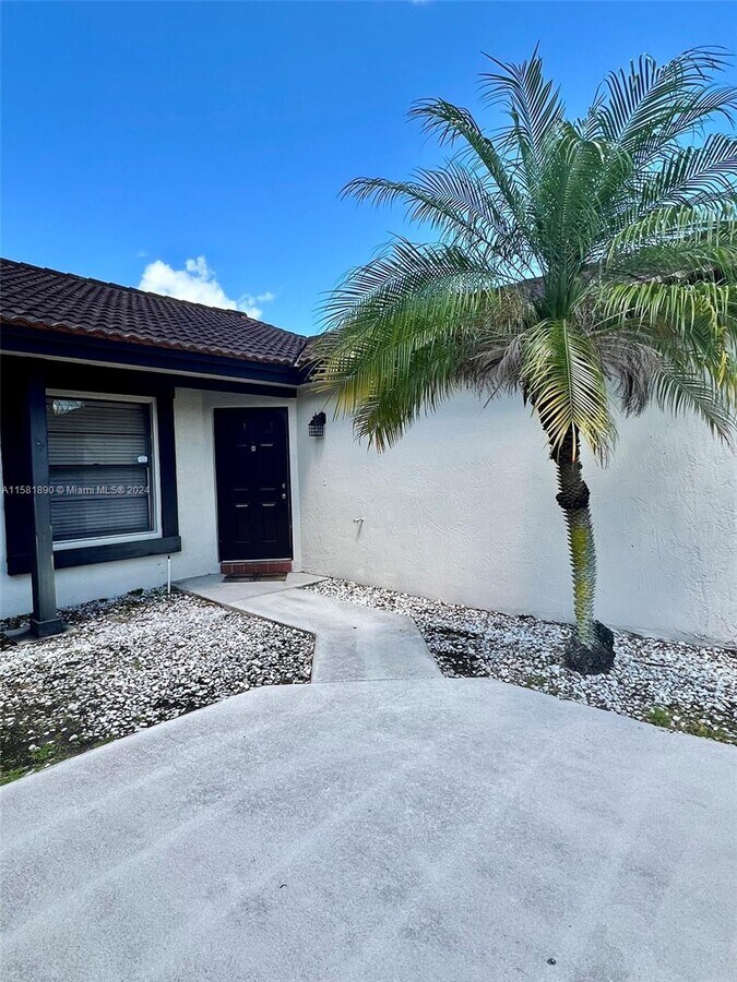 Photo - 15090 SW 49th Ln