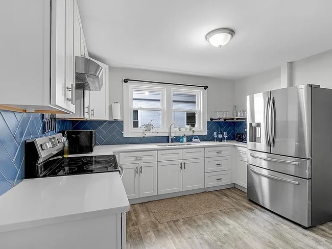 Photo - 10 W Elm St Unit A