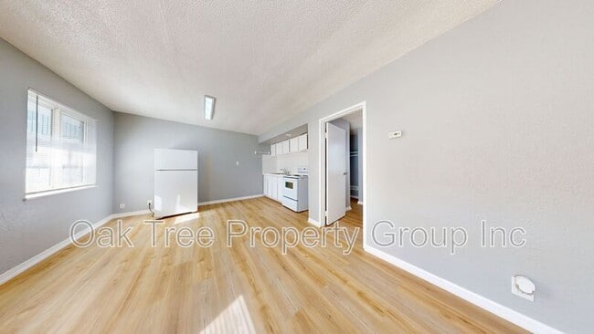 Photo - 2232 Seminary Ave