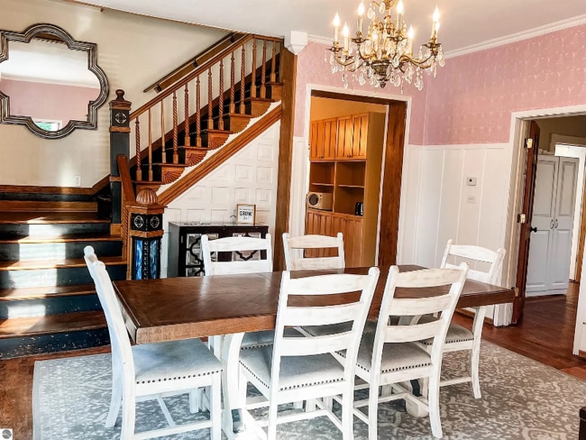 Photo - 617 S Main St