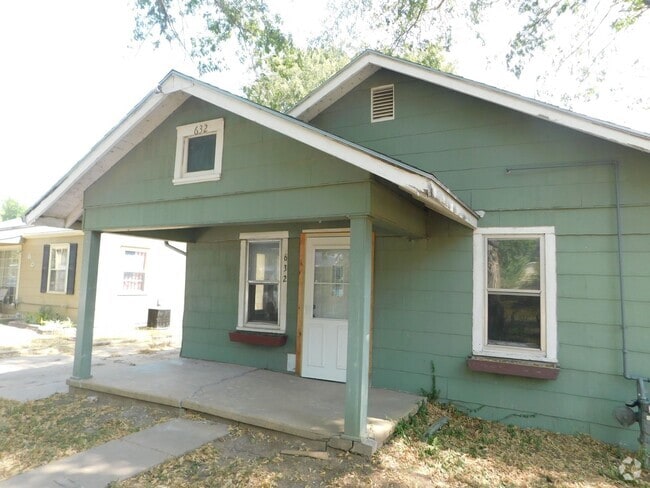 Building Photo - Fully Remodeled, Charming Home