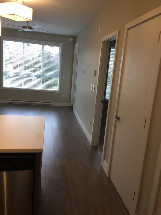 Photo - 1948-1948 N Parallel Rd