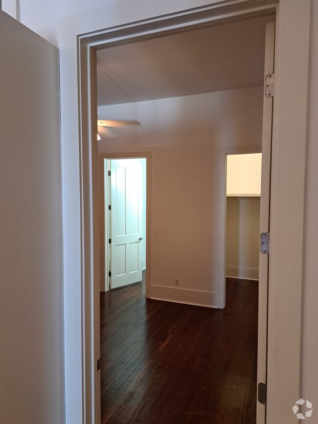 Building Photo - 206 Decatur St Unit 3B Rental