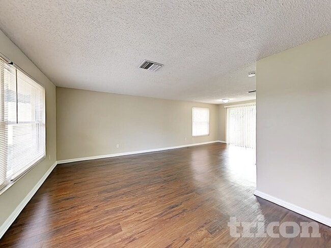 Photo - 8508 Woodhurst Dr