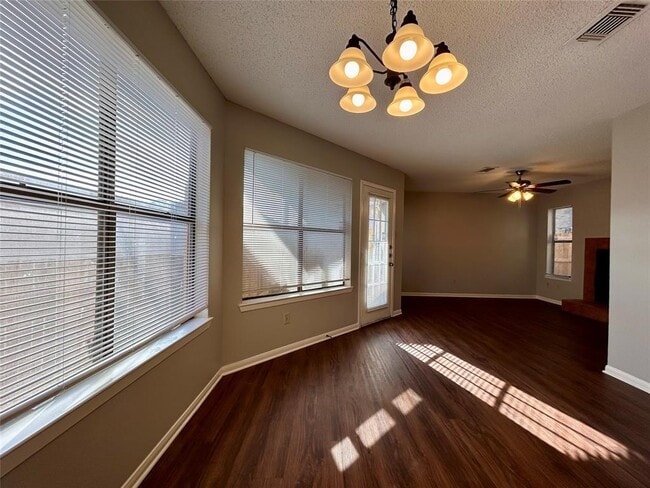 Photo - 8905 Schick Rd