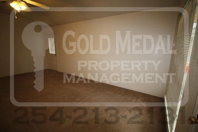Photo - 2703 Lucille Dr Unit A