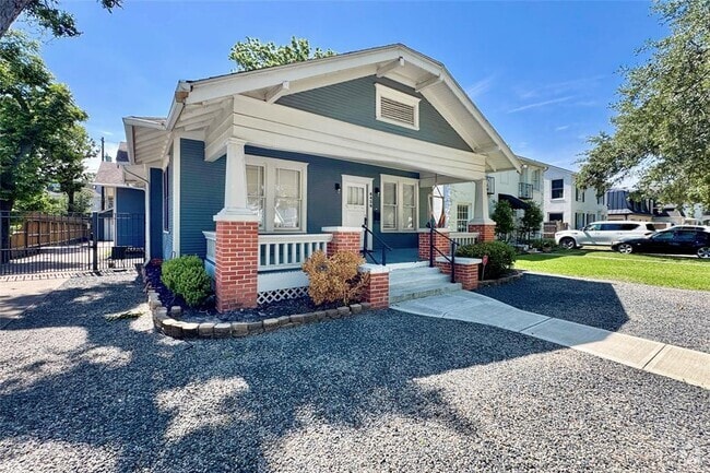 Building Photo - 6426 Buffalo Speedway Rental