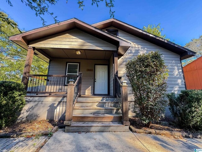 Building Photo - 919 47th Way S