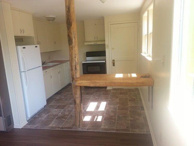 Photo - 710 N Tracy Ave Unit 710