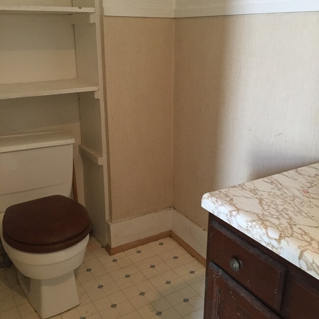 Photo - Corner lot with fenced yard!