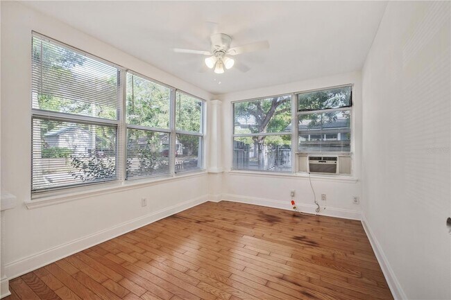 Photo - 6703 N Elizabeth St Unit 1