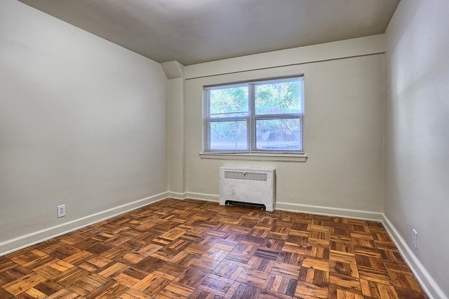 Photo - Bellevue Towers