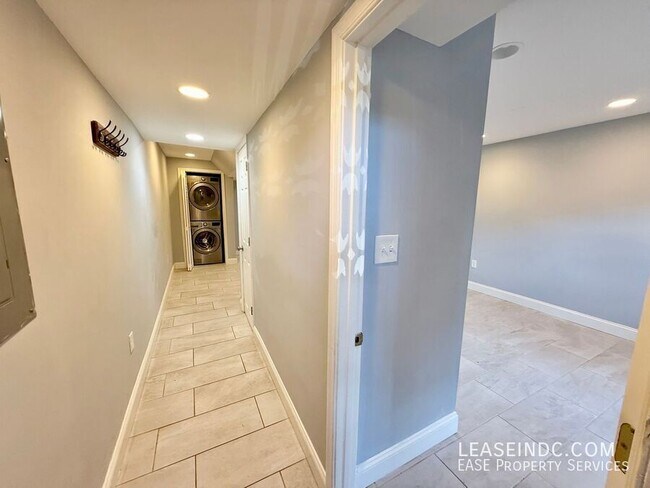 Photo - 55 Quincy Pl NW Unit #B