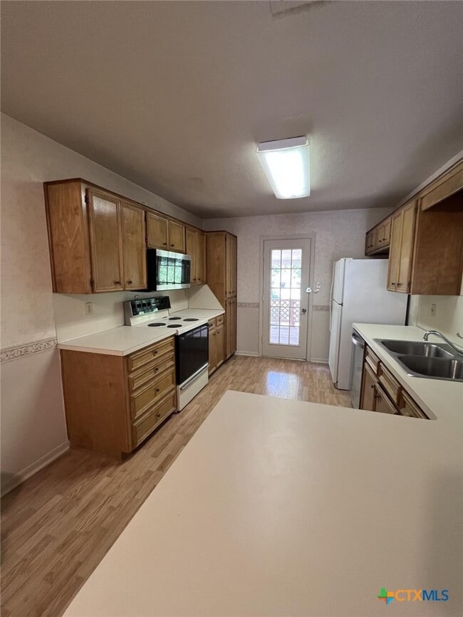 Photo - 2104 Terrace Dr
