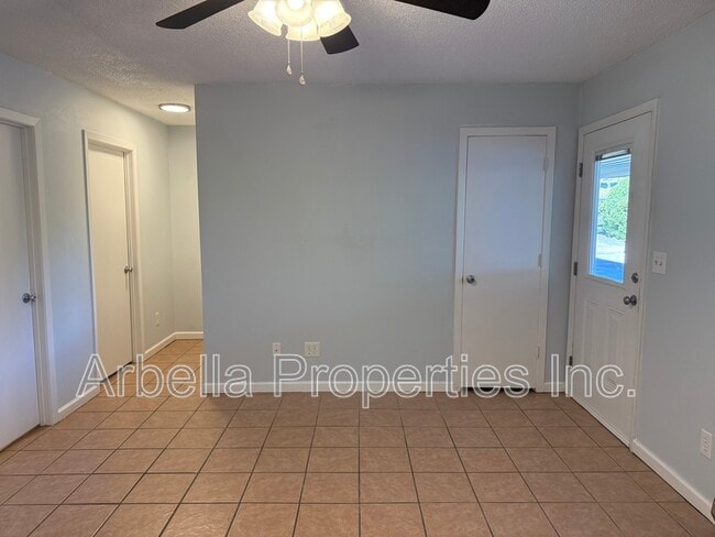 Photo - 410 Erwin Hwy Unit Apt 3