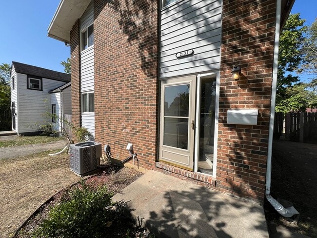 Building Photo - Beautiful 3 Bedroom 1 and a Half Bath Home