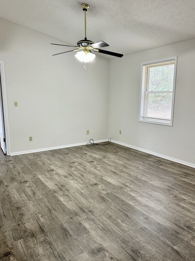 Photo - "Charming 3-Bed, 2-Bath Home in Cookeville – Your Perfect 1350 Sq Ft Retreat!"