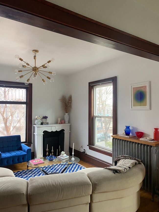 Living Room - 2544 Aldrich Ave S Unit 3