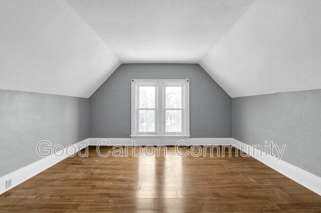 Photo - 319 W Utica St Unit 3