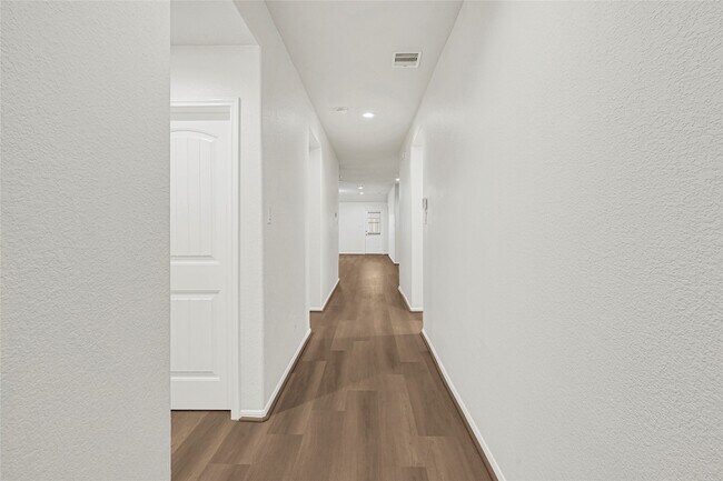 Photo - 29607 Jarvis Bay Pass